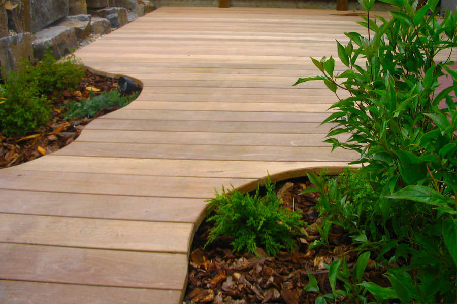 Calgary Decks with Curved Decking